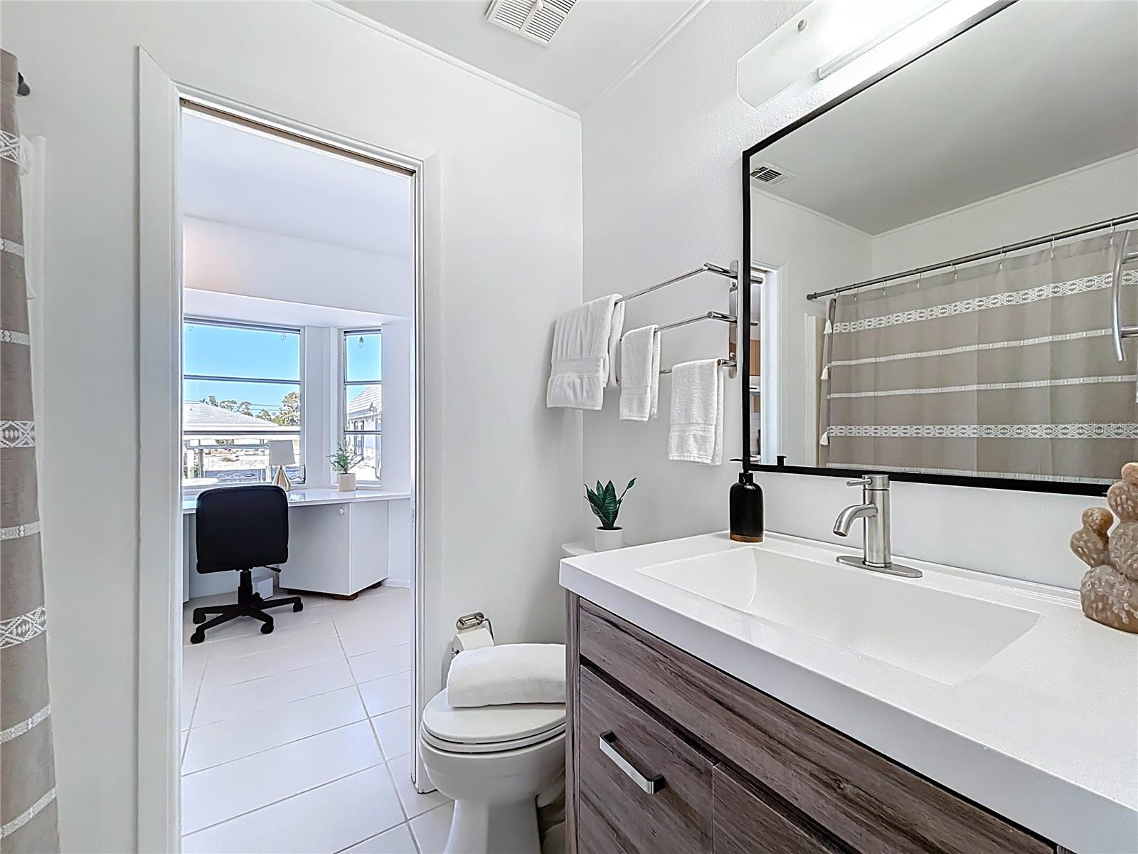 Image 29 of 55 For 1046 Lee Street