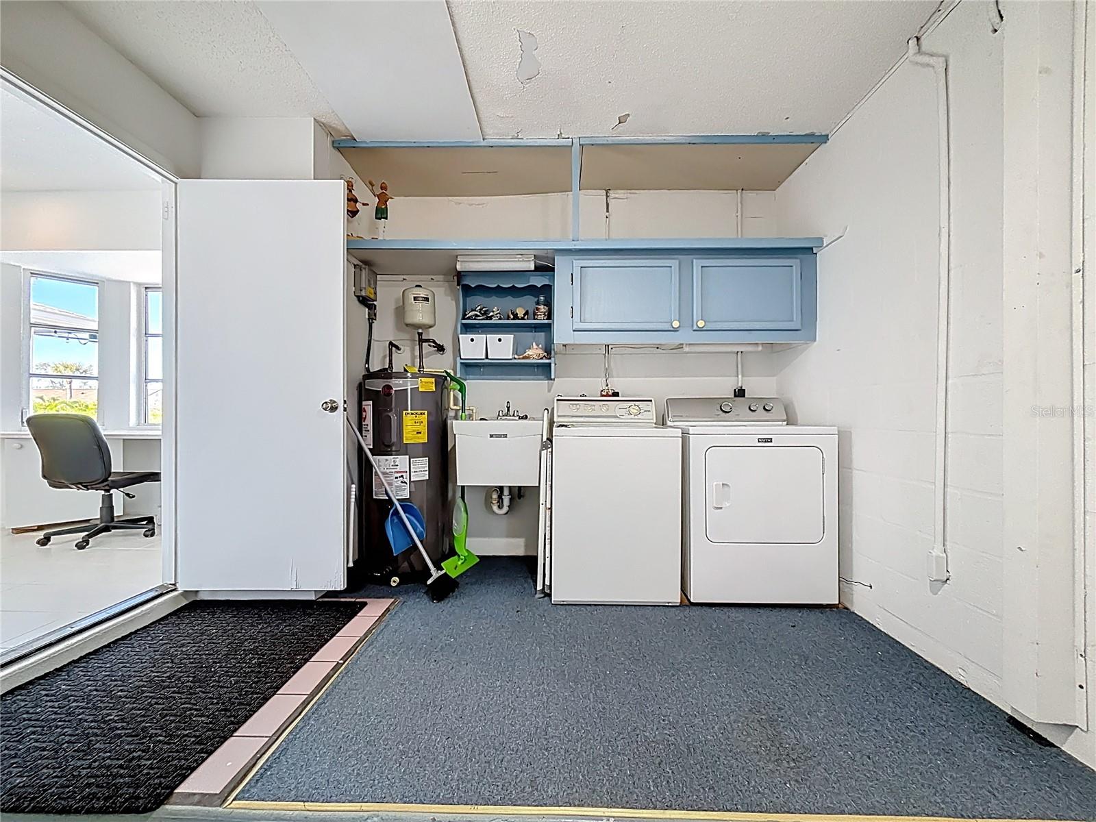 Image 33 of 55 For 1046 Lee Street