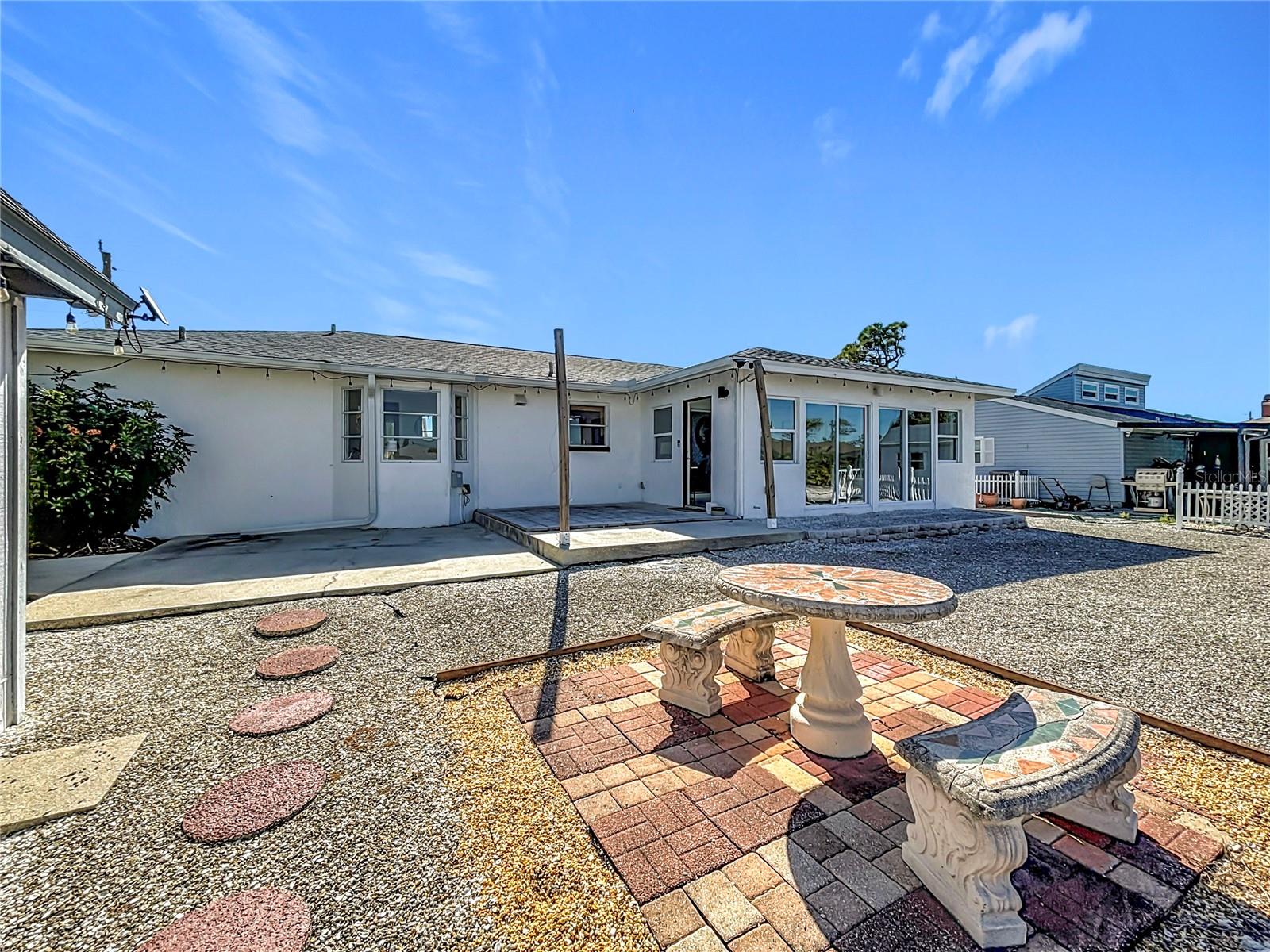 Image 36 of 55 For 1046 Lee Street