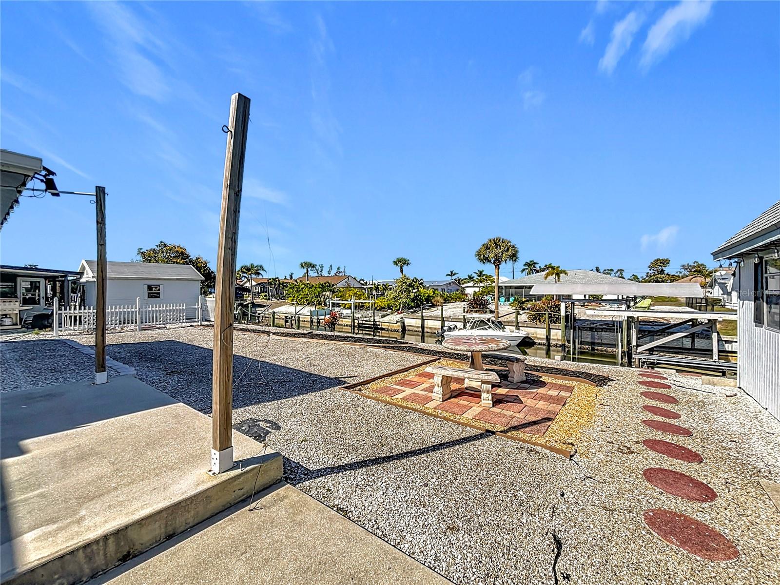 Image 39 of 55 For 1046 Lee Street