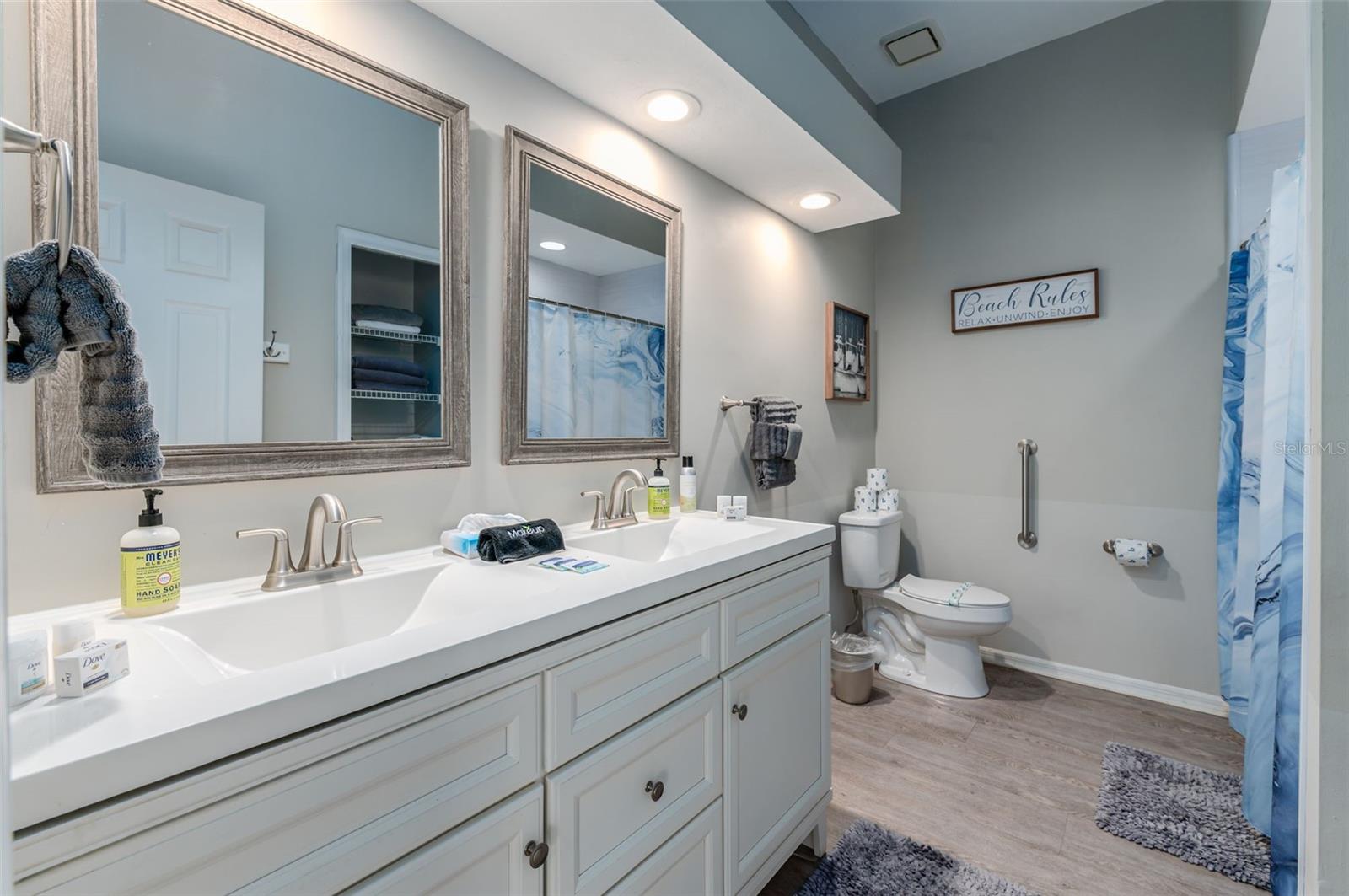 Image 16 of 27 For 4137 Pinar Drive