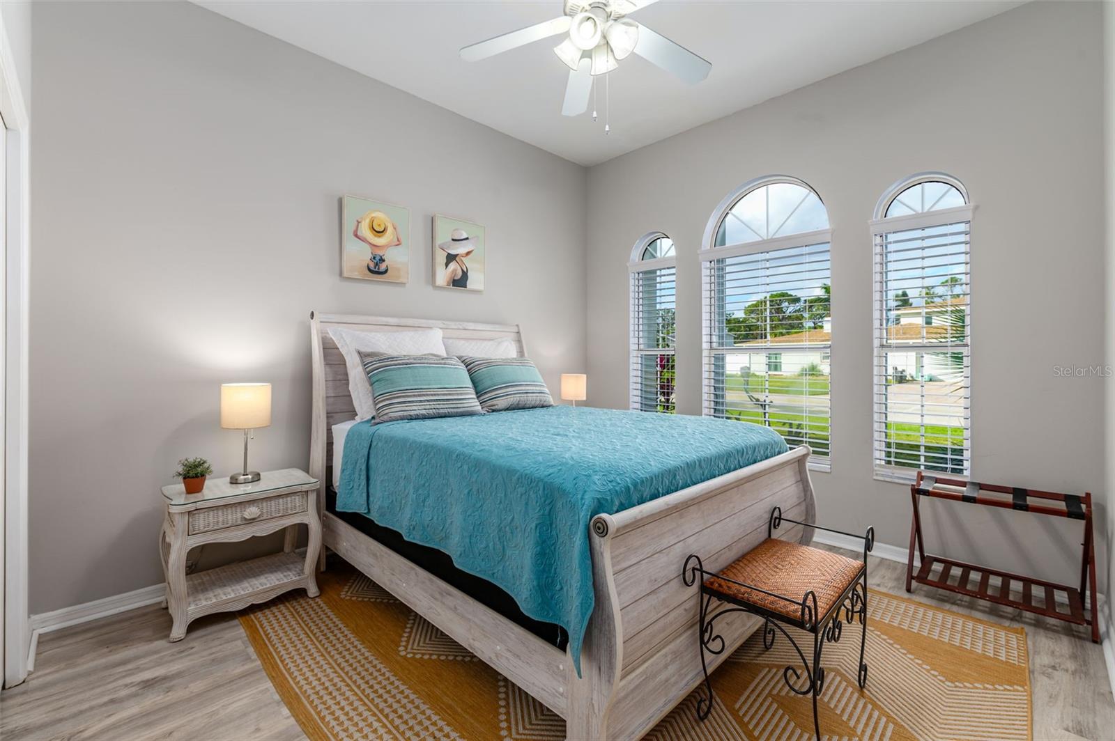 Image 17 of 27 For 4137 Pinar Drive