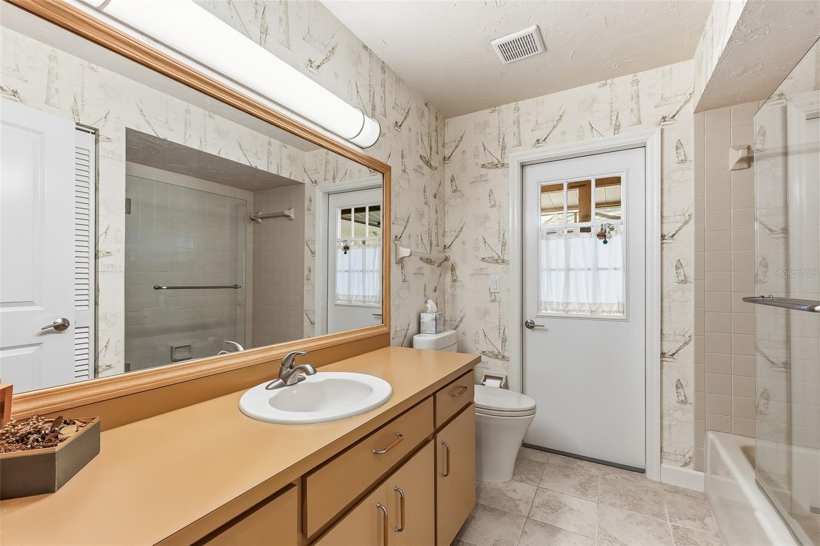 Image 15 of 34 For 4502 Friar Tuck Lane