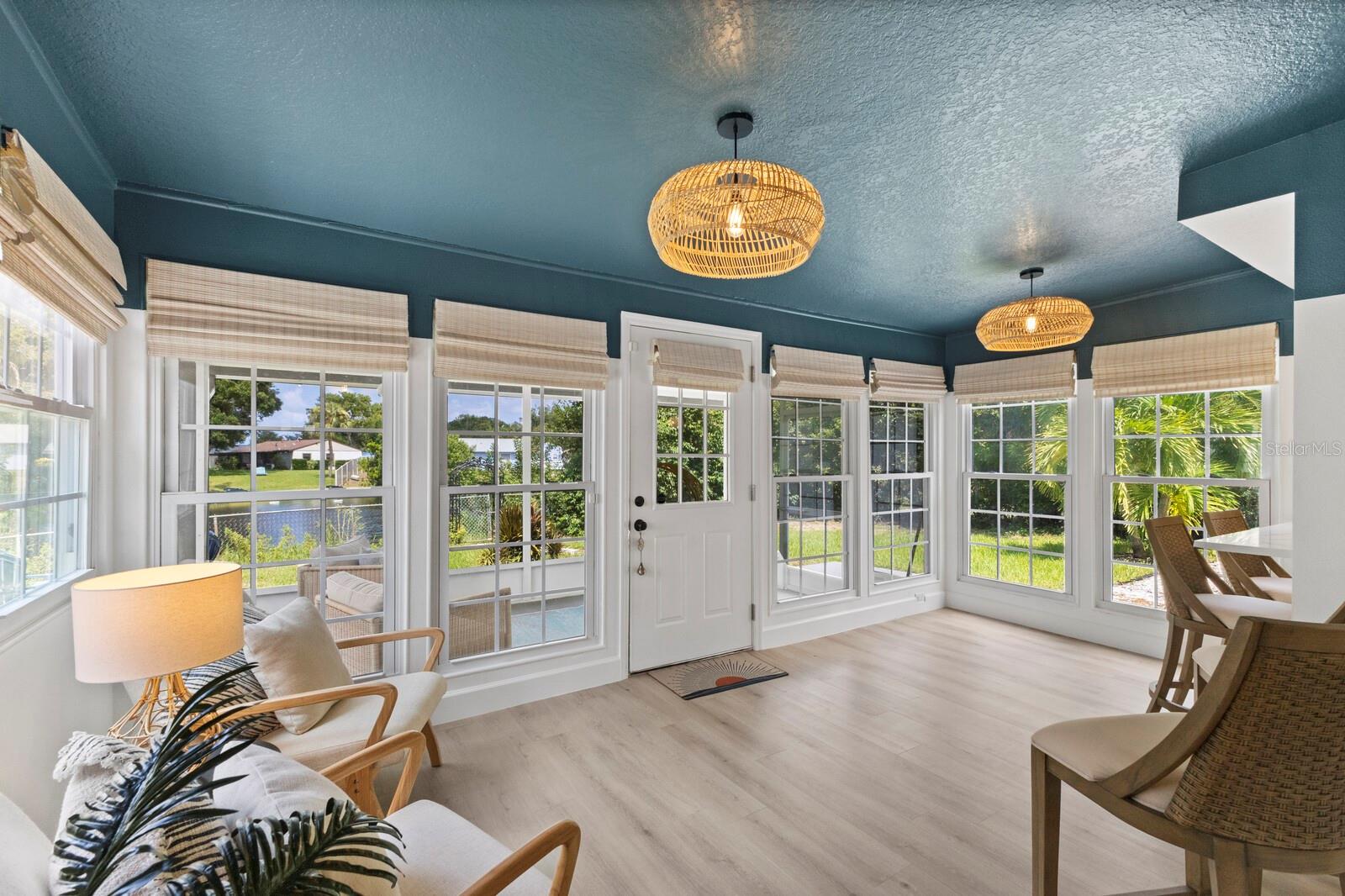 Image 11 of 35 For 6410 38th Avenue Circle W