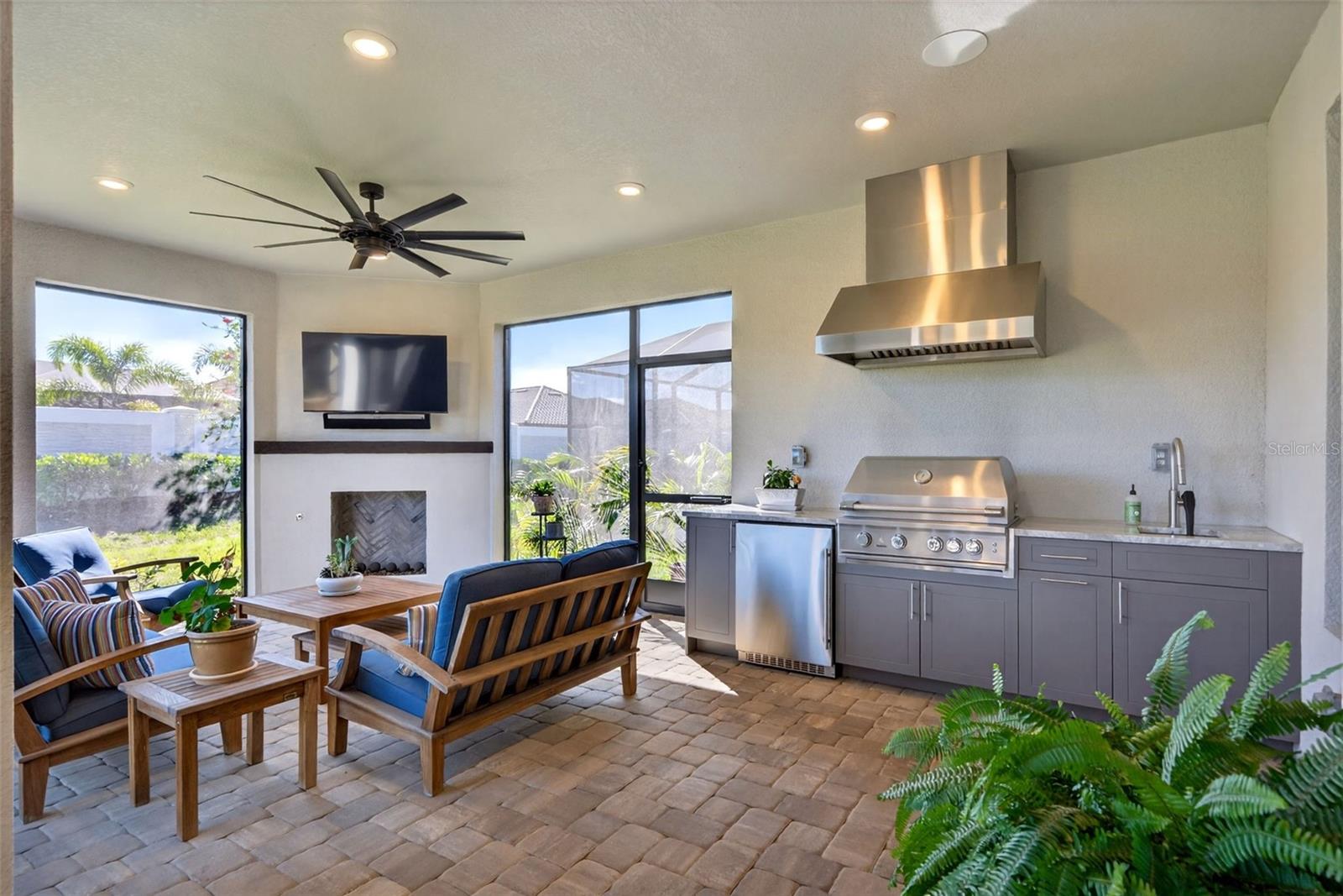 Image 32 of 100 For 16206 Fortezza Drive