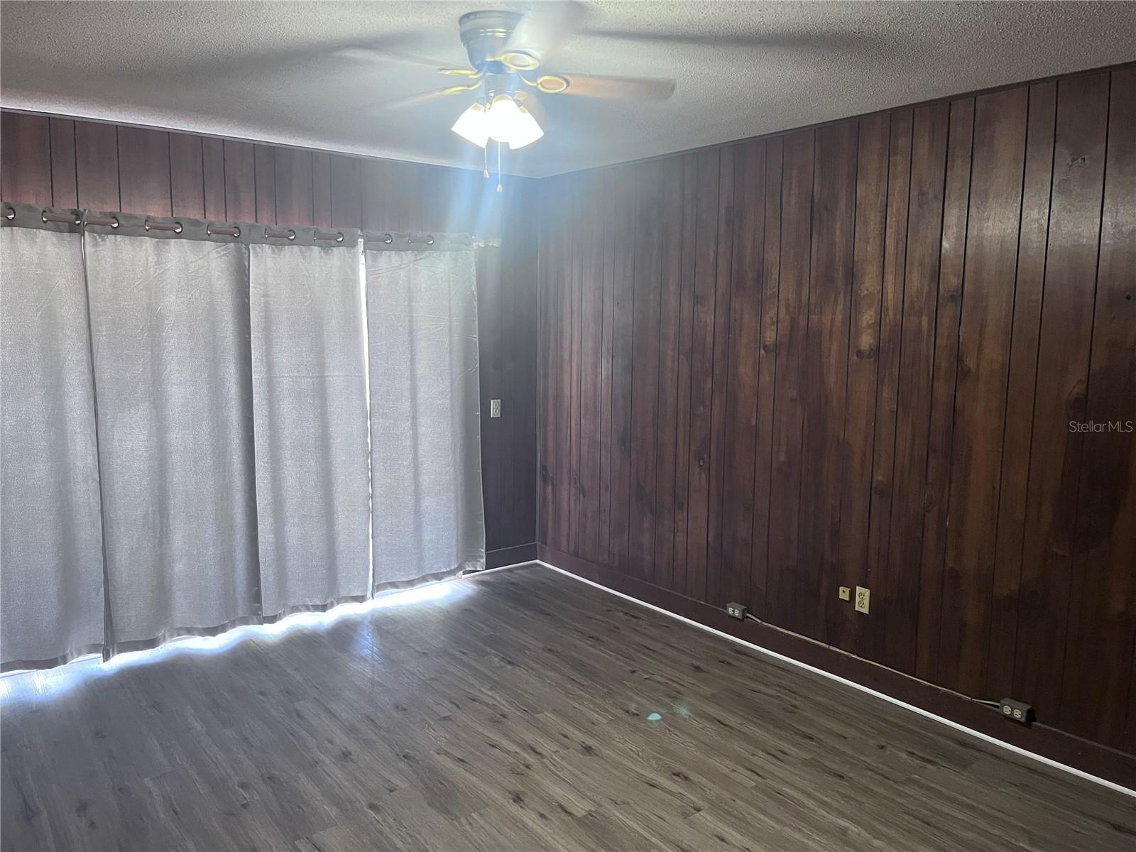 Image 18 of 23 For 6024 48th Avenue Drive E