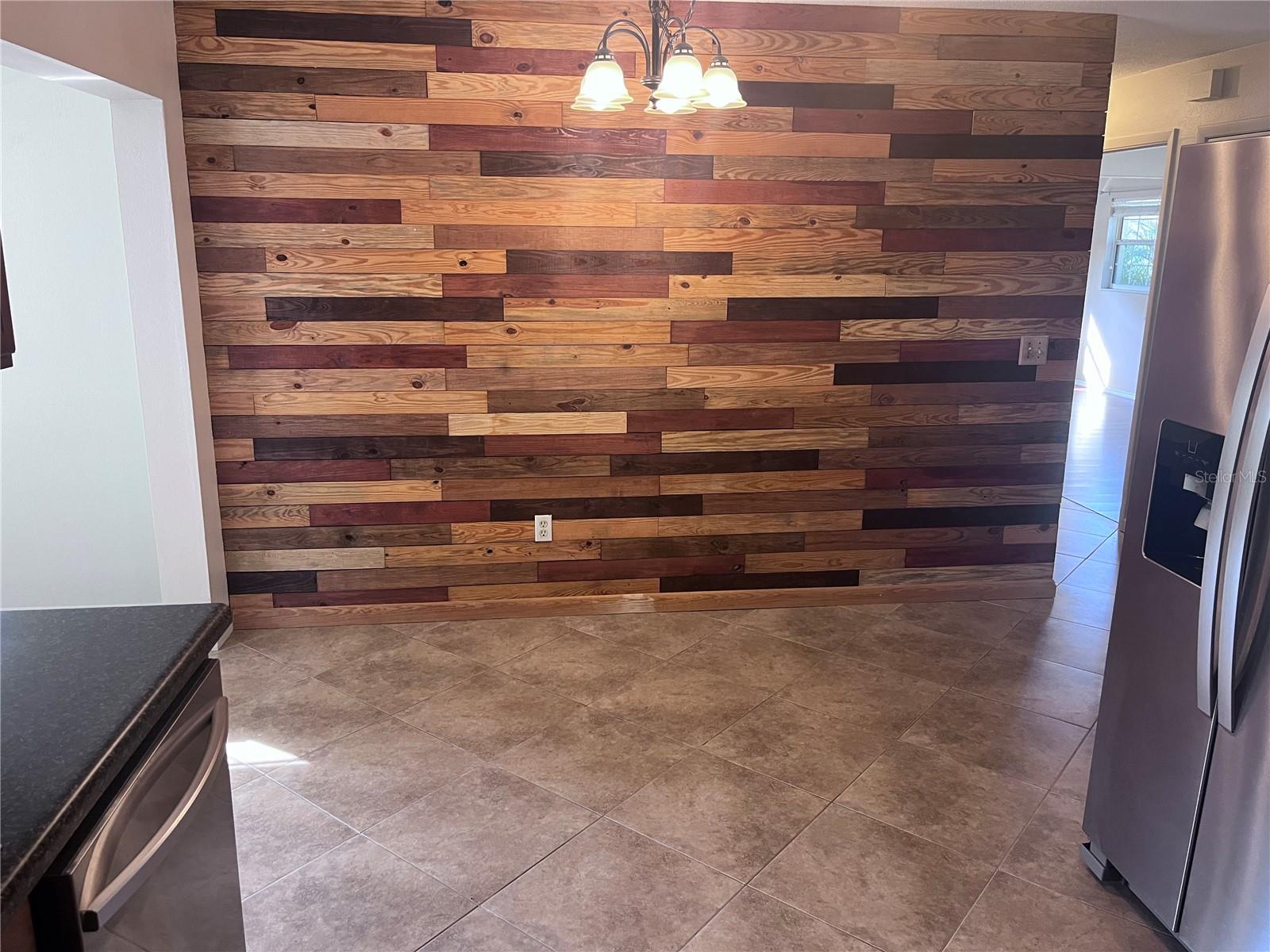 Image 7 of 23 For 6024 48th Avenue Drive E