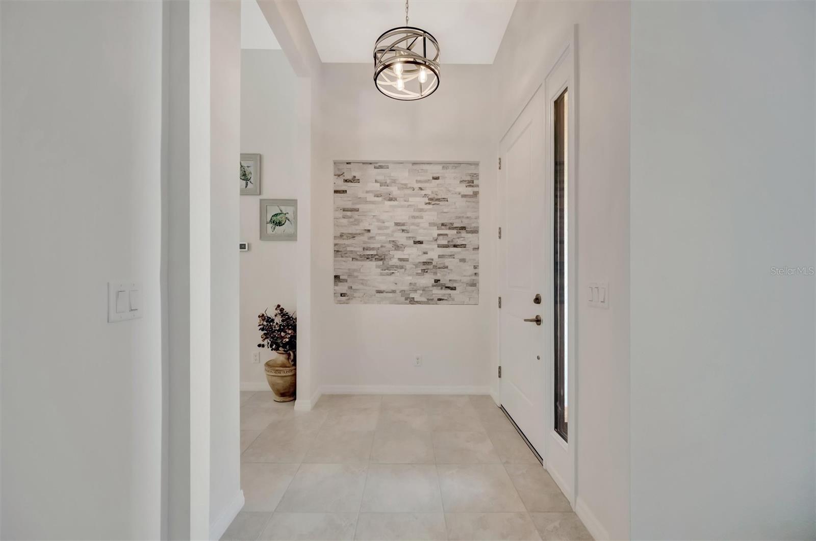 Image 16 of 49 For 404 Whistler Glen