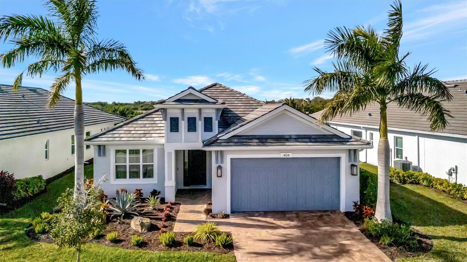 Image 2 of 49 For 404 Whistler Glen