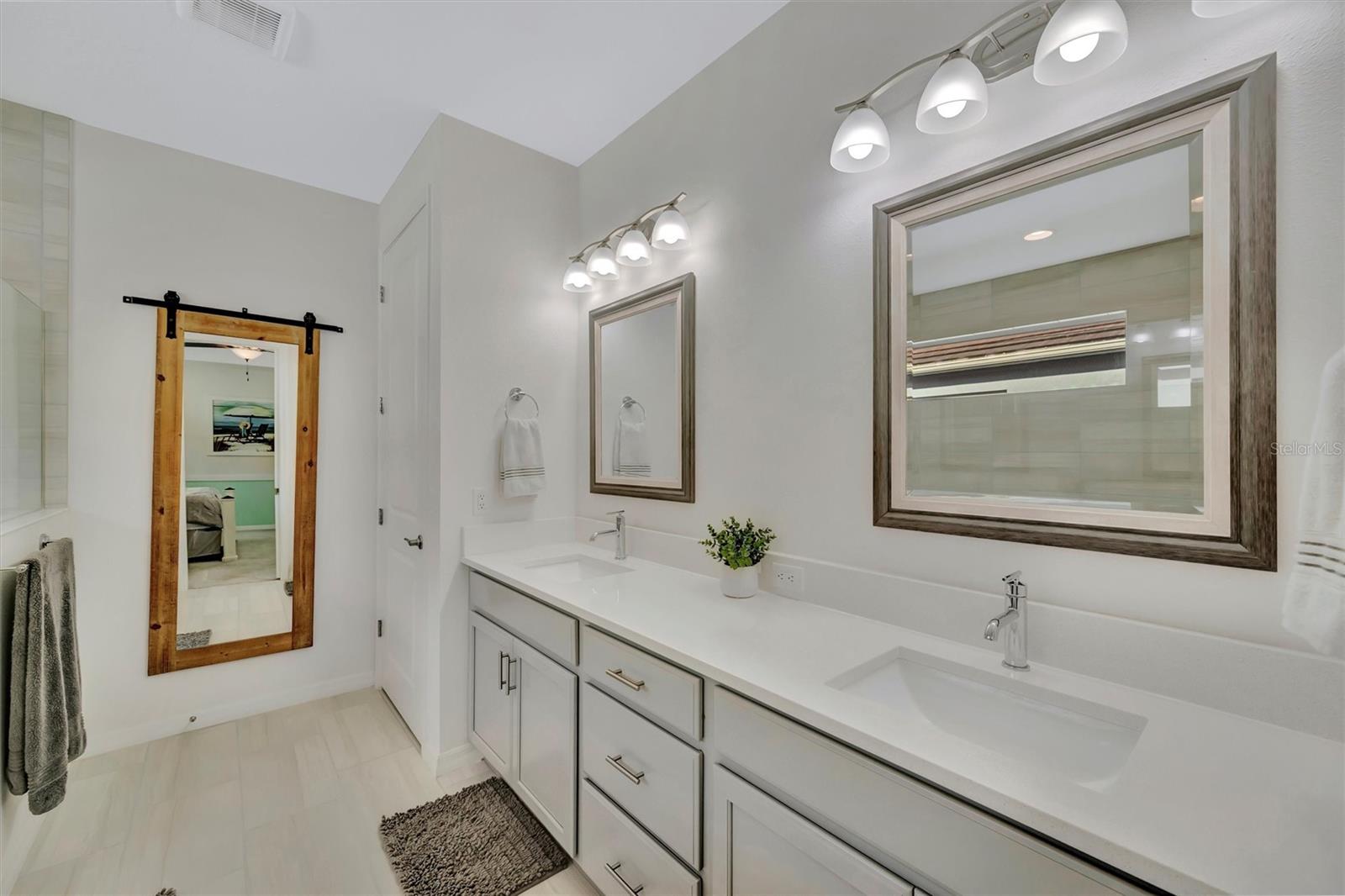 Image 26 of 49 For 404 Whistler Glen