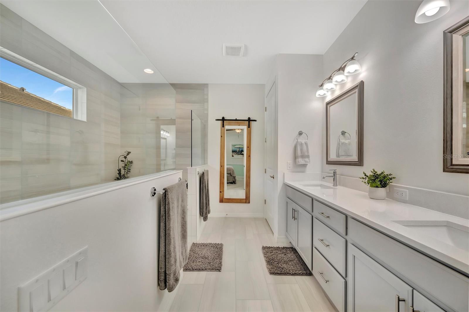 Image 27 of 49 For 404 Whistler Glen