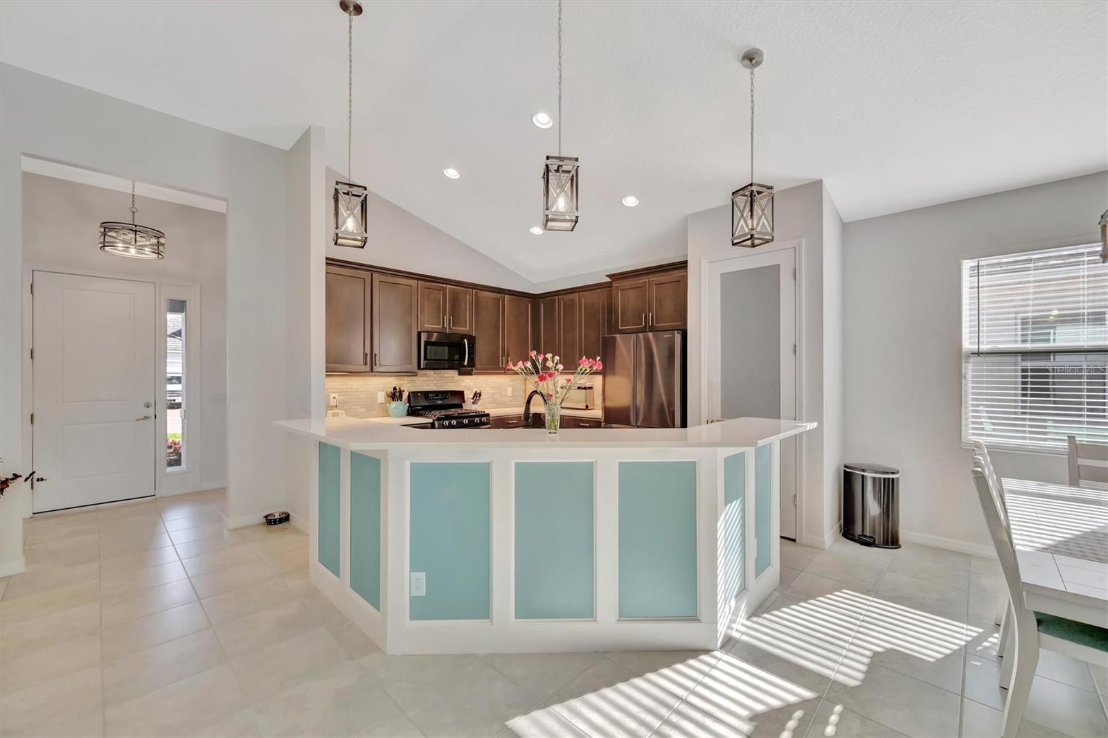 Image 33 of 49 For 404 Whistler Glen