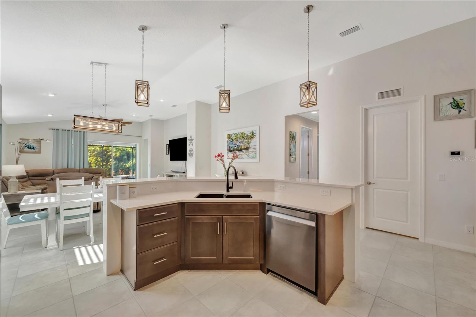 Image 35 of 49 For 404 Whistler Glen