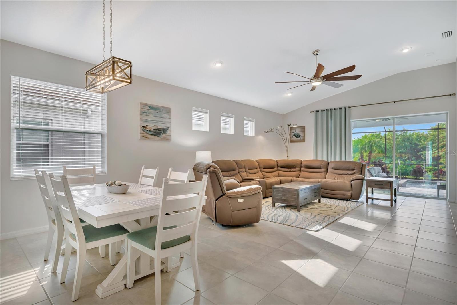 Image 39 of 49 For 404 Whistler Glen