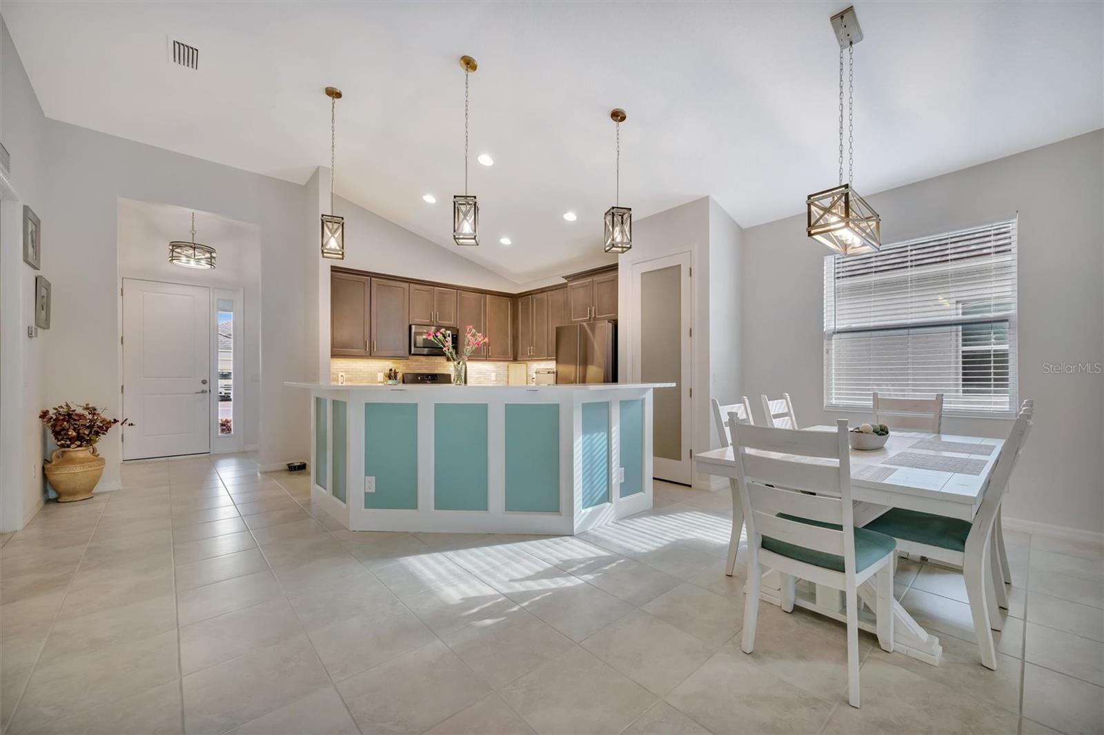 Image 40 of 49 For 404 Whistler Glen