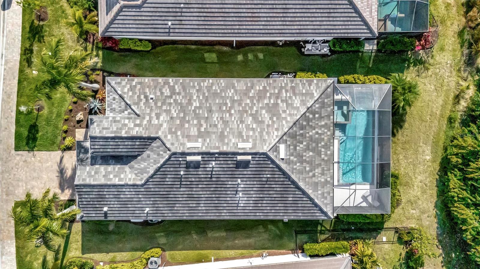 Image 5 of 49 For 404 Whistler Glen