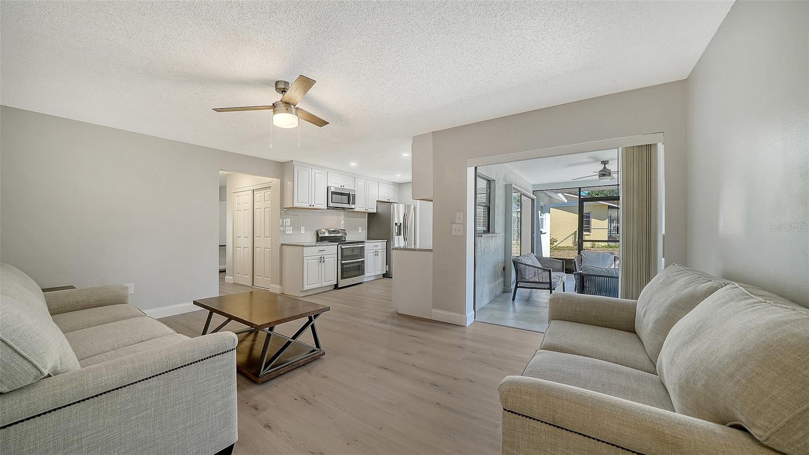 Image 14 of 41 For 2660 Colorado Street