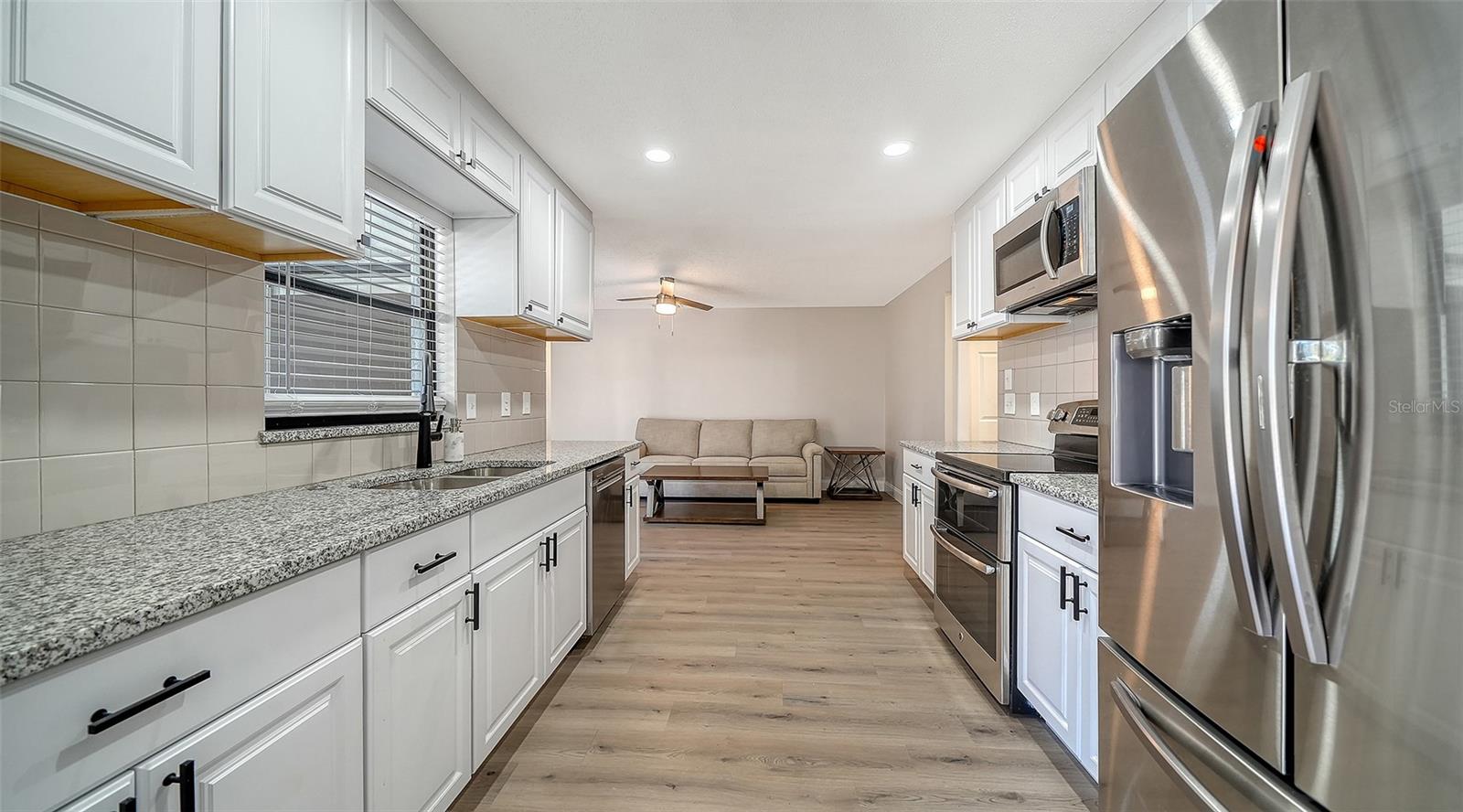 Image 18 of 41 For 2660 Colorado Street