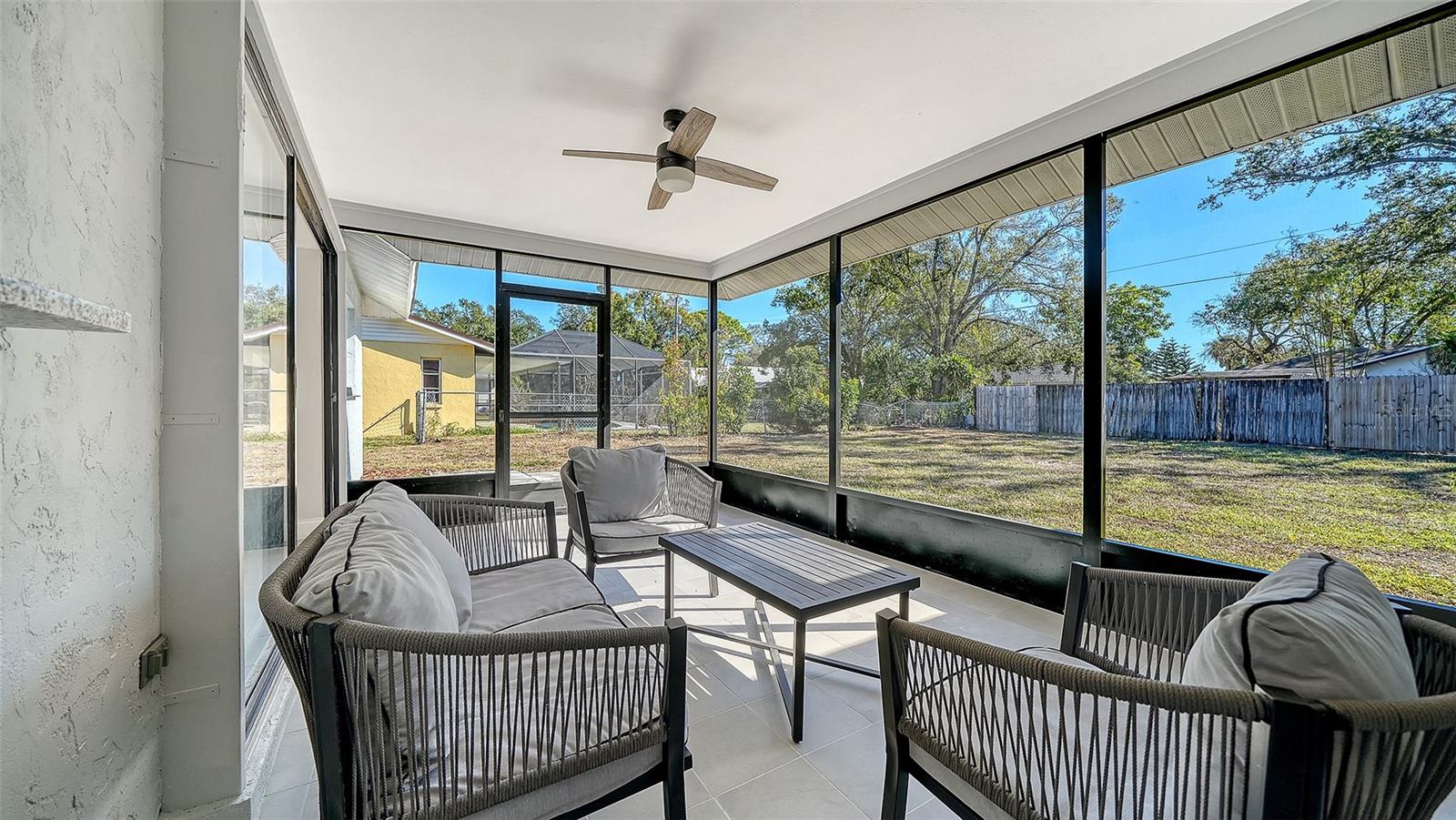 Image 20 of 41 For 2660 Colorado Street