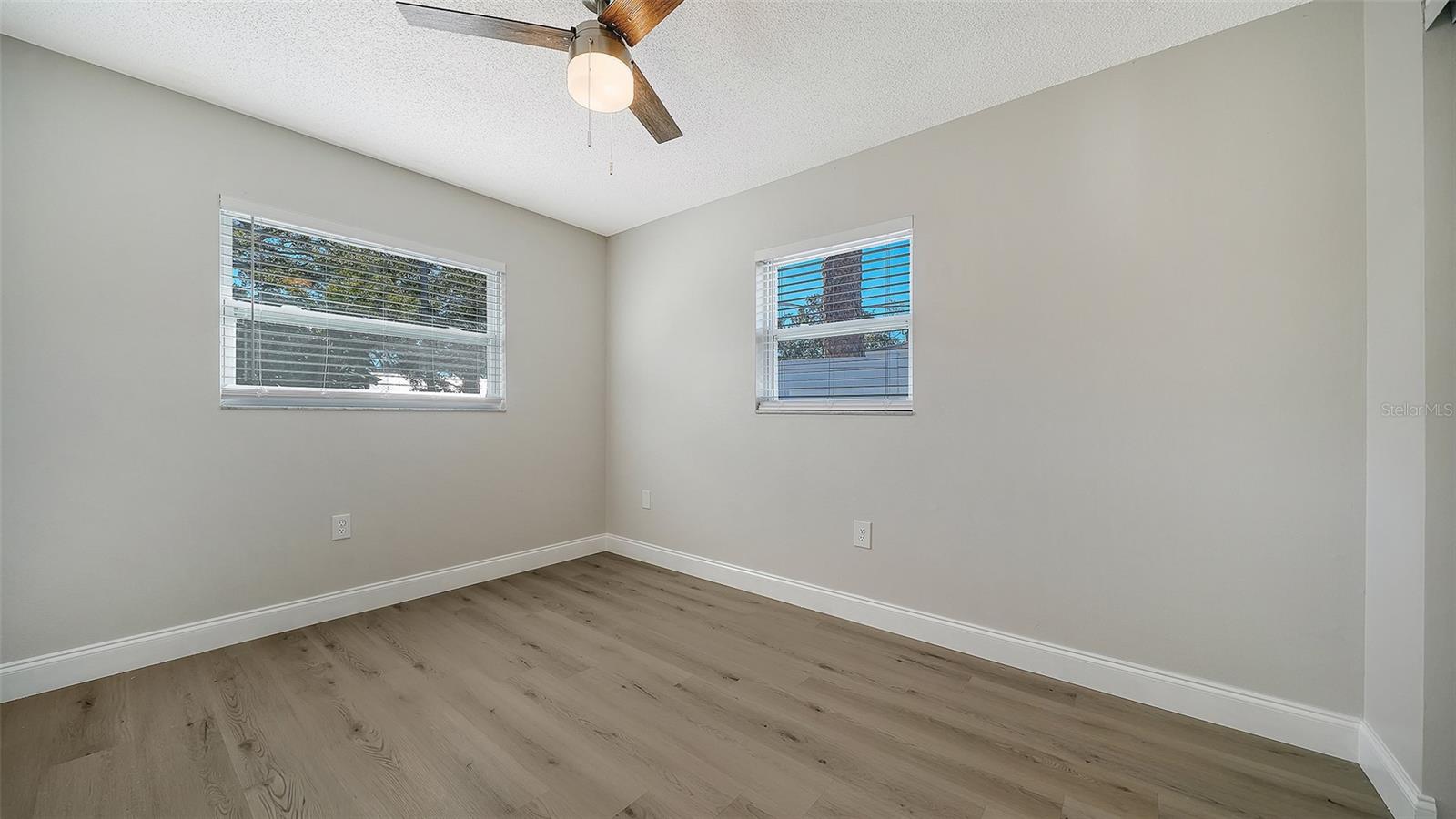 Image 27 of 41 For 2660 Colorado Street