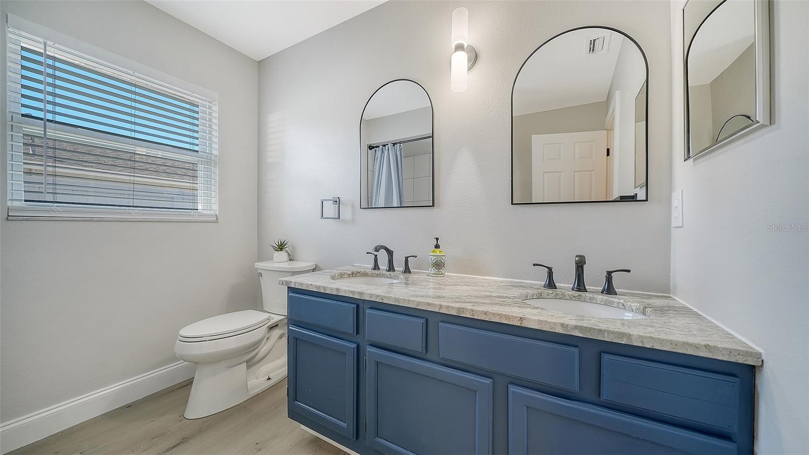 Image 29 of 41 For 2660 Colorado Street