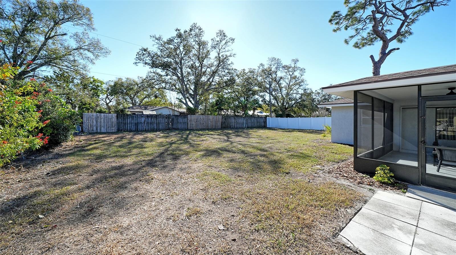 Image 34 of 41 For 2660 Colorado Street