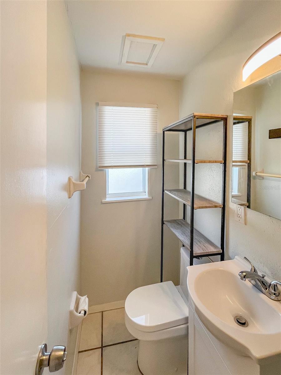 Image 5 of 8 For 404 Armada Road S D