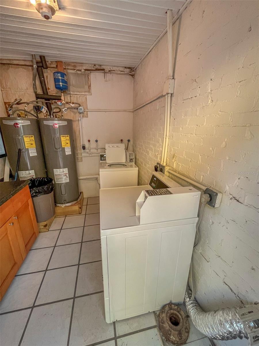 Image 8 of 8 For 404 Armada Road S D