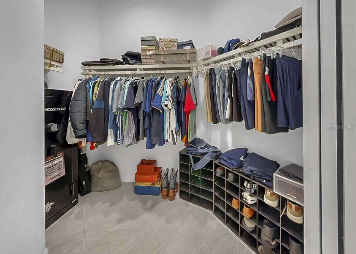 Image 28 of 53 For 16005 42nd Glen E