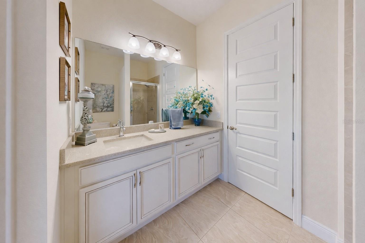 Image 33 of 53 For 16005 42nd Glen E