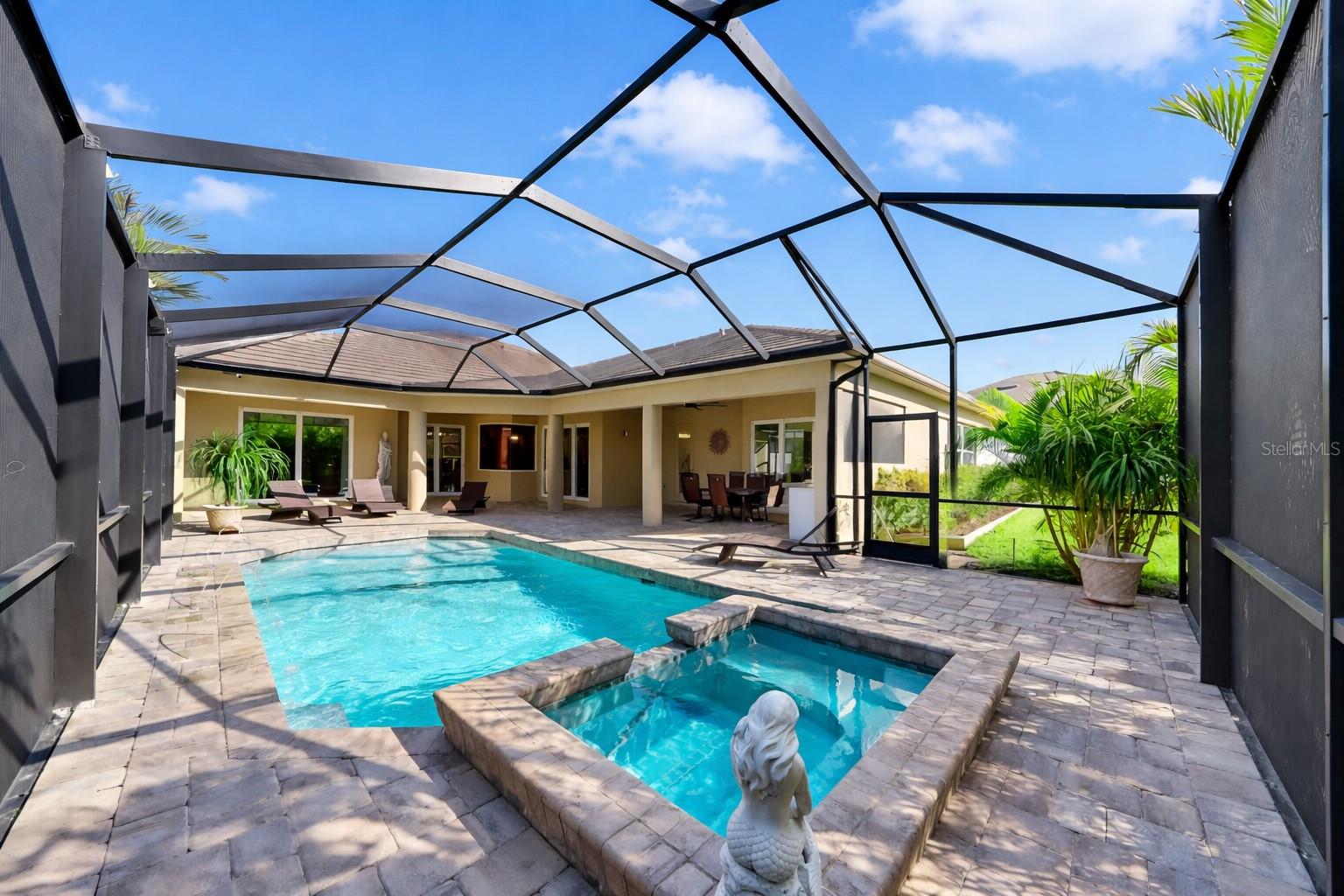 Image 39 of 53 For 16005 42nd Glen E