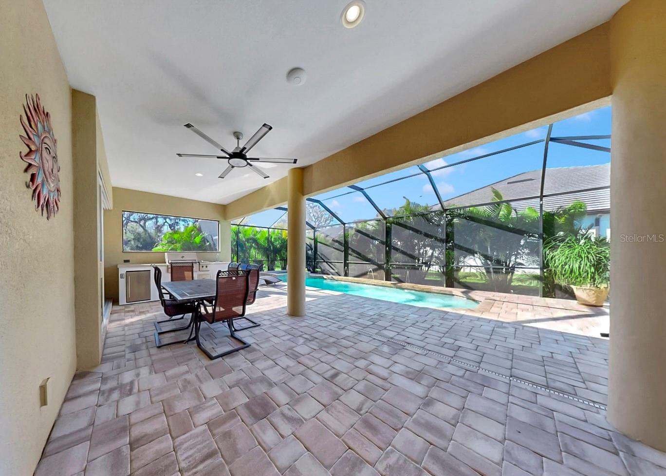 Image 40 of 53 For 16005 42nd Glen E