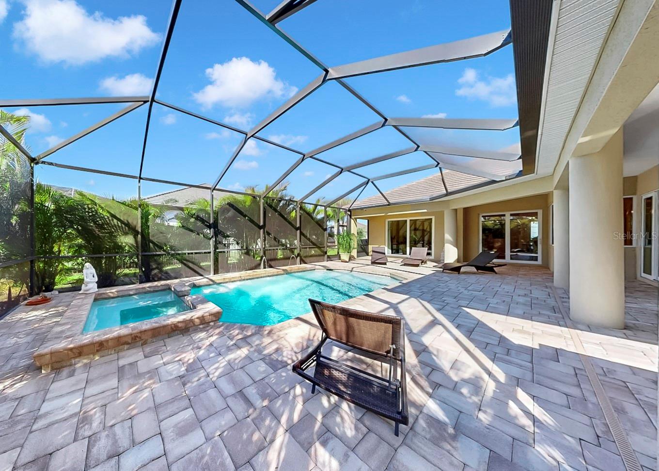 Image 41 of 53 For 16005 42nd Glen E