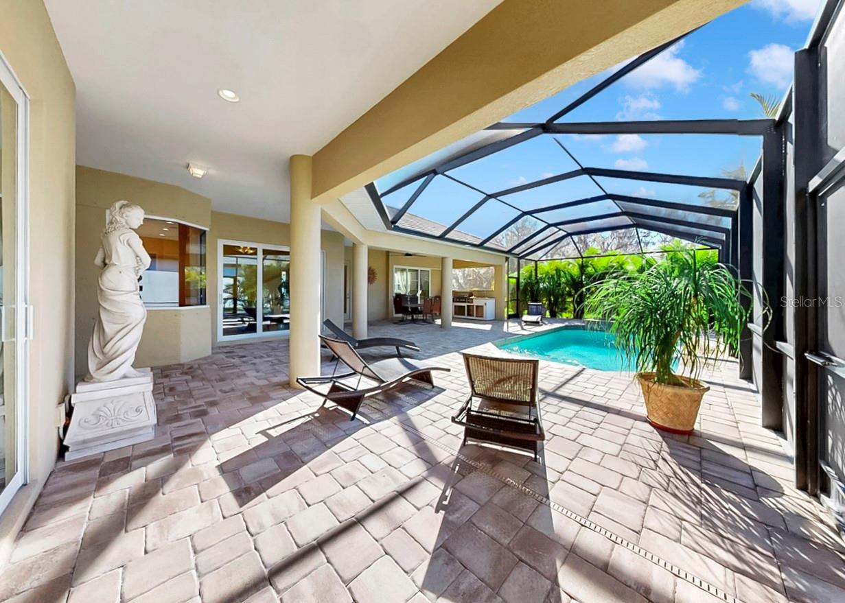 Image 42 of 53 For 16005 42nd Glen E