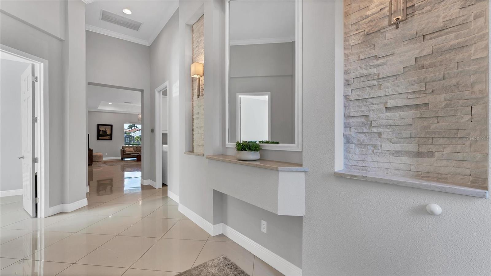 Image 11 of 47 For 6204 Trophy Lane