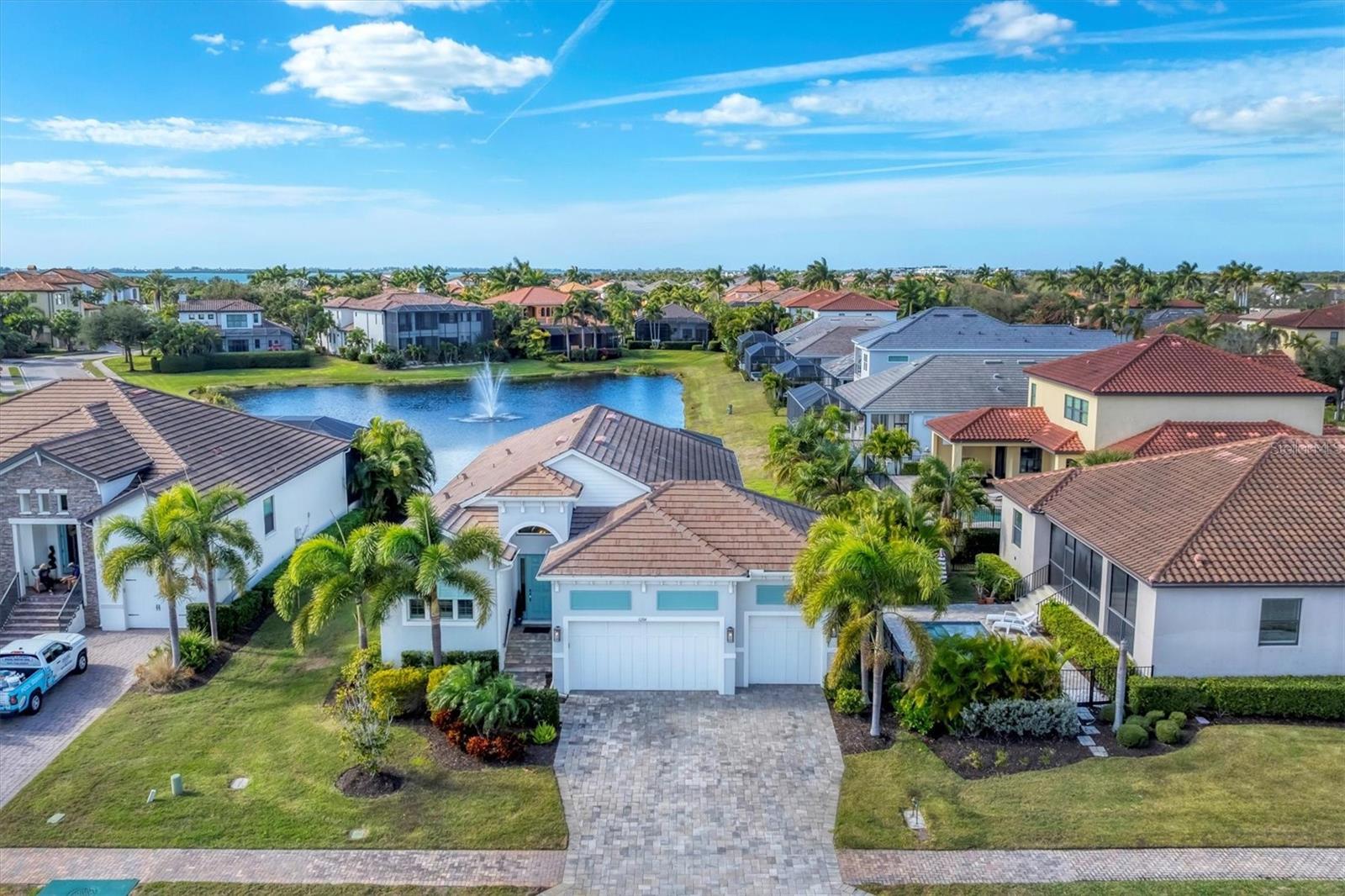 Image 2 of 47 For 6204 Trophy Lane