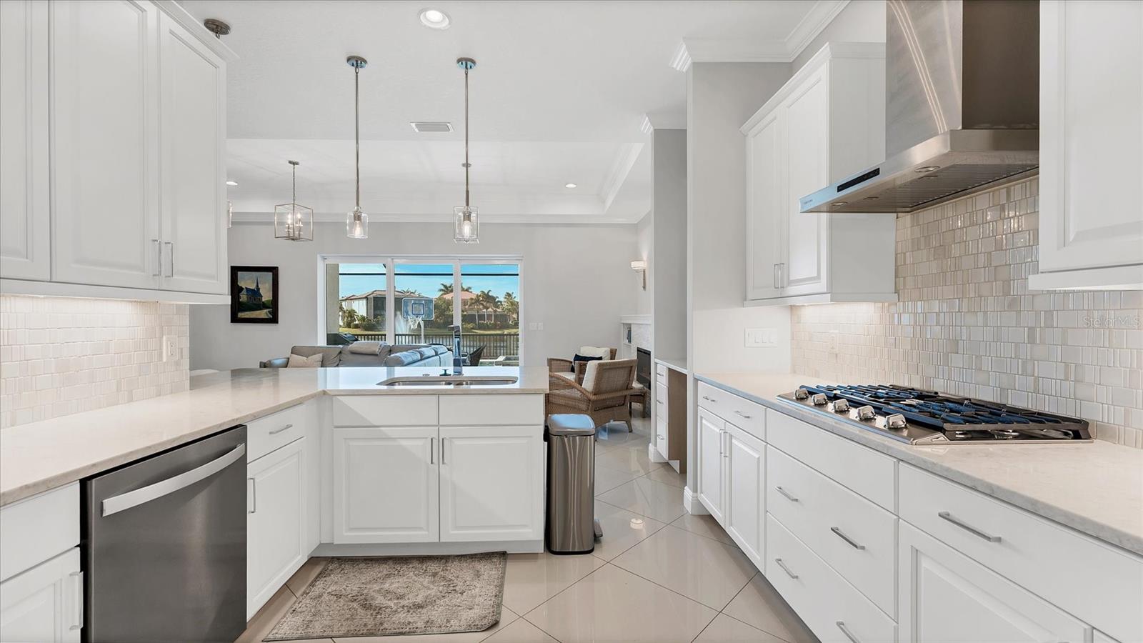 Image 20 of 47 For 6204 Trophy Lane