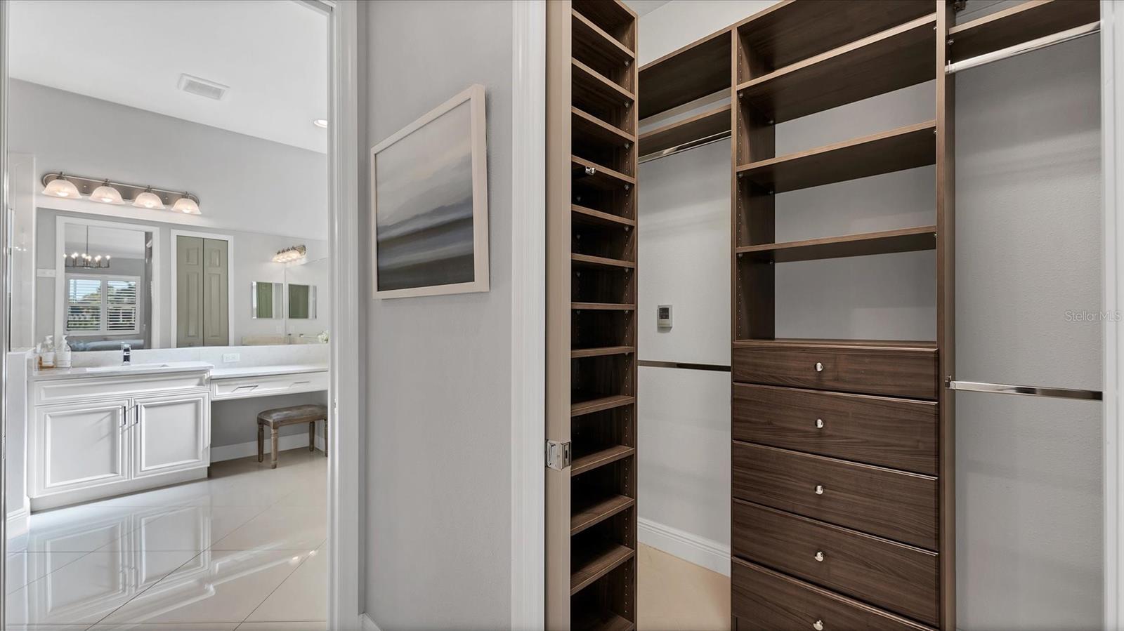 Image 26 of 47 For 6204 Trophy Lane