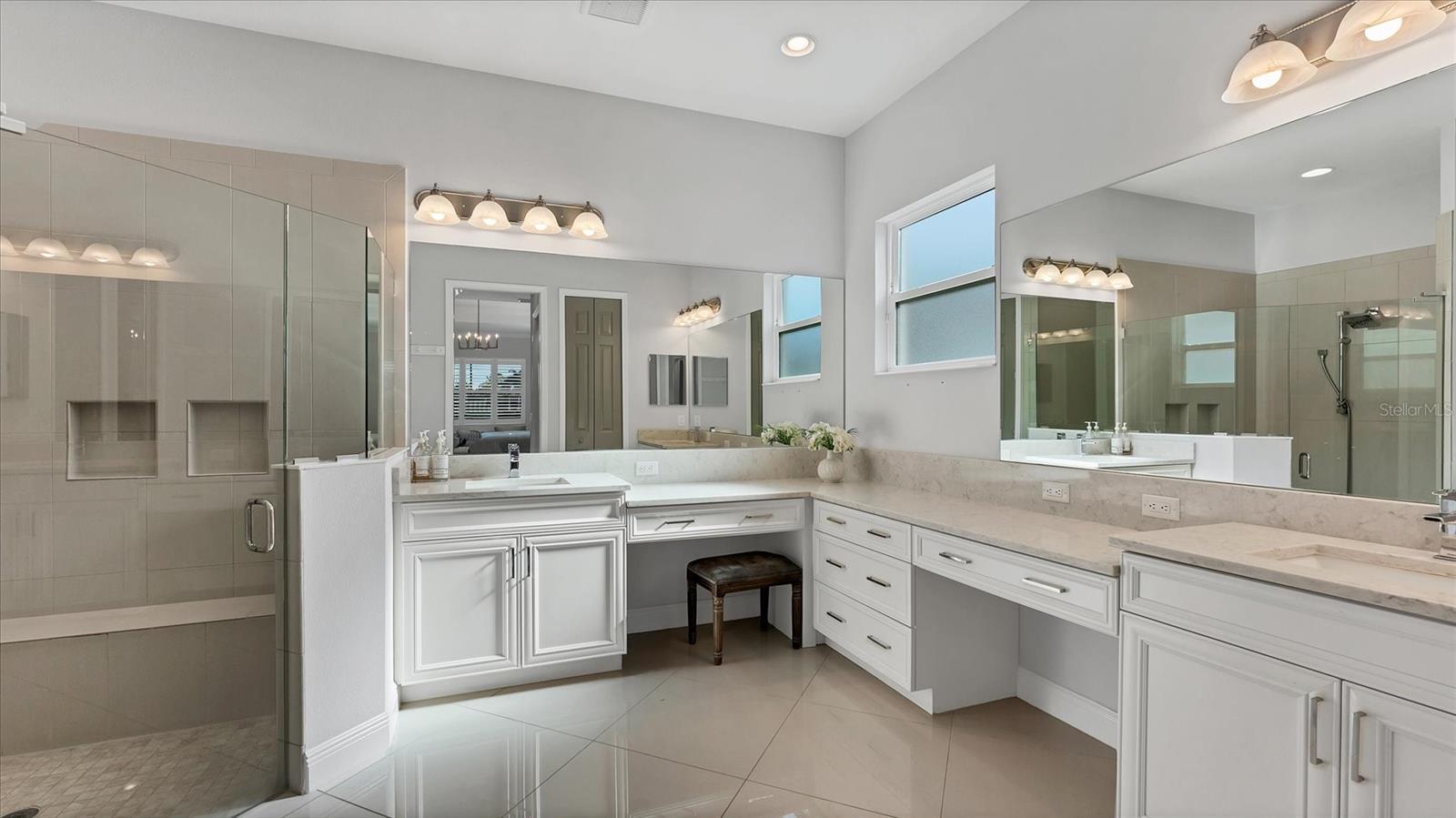 Image 28 of 47 For 6204 Trophy Lane