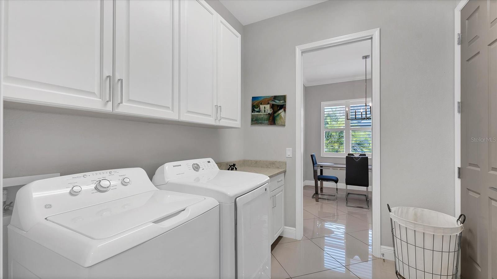 Image 36 of 47 For 6204 Trophy Lane