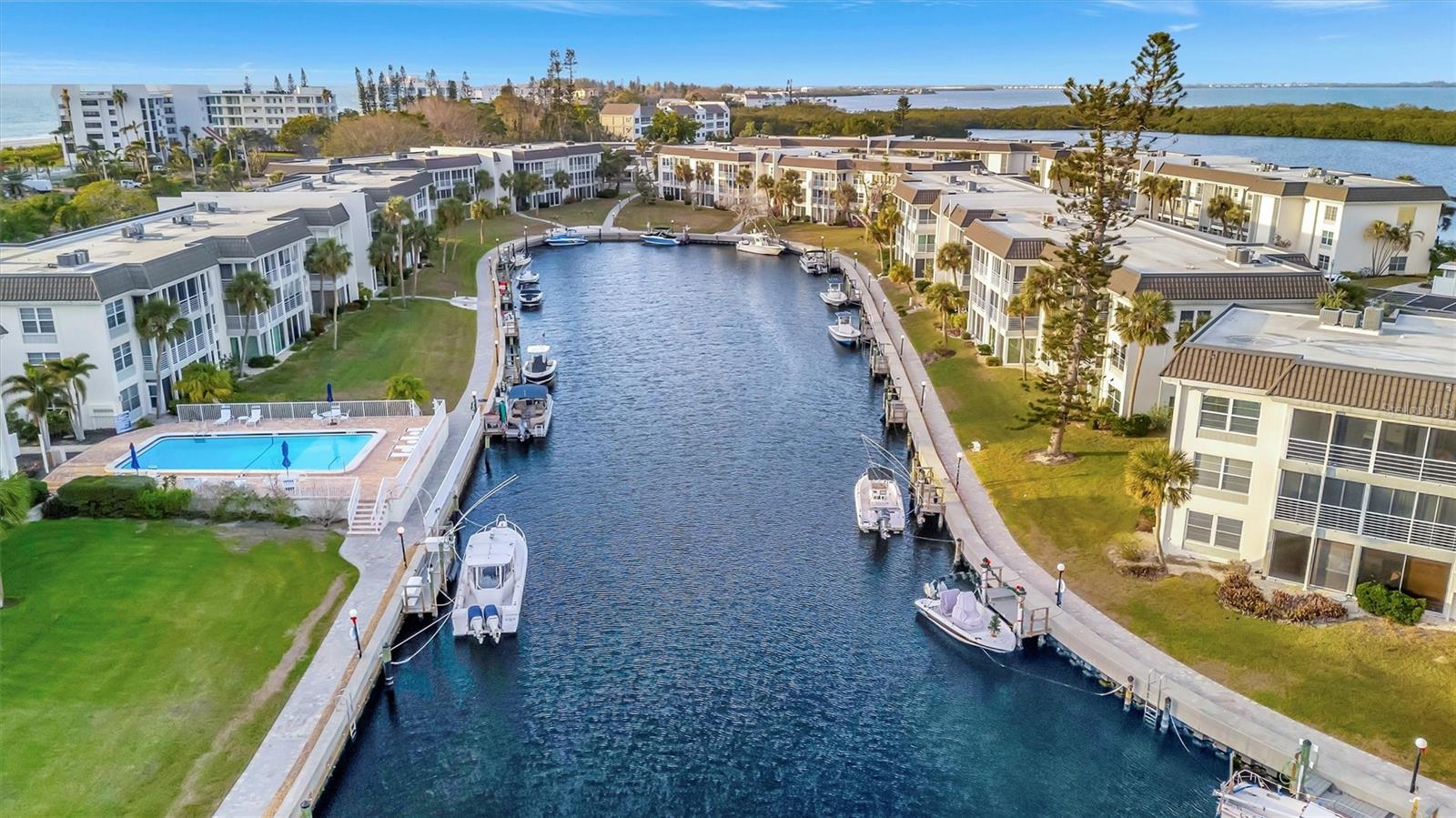 Image 54 of 93 For 4310 Falmouth Drive 102