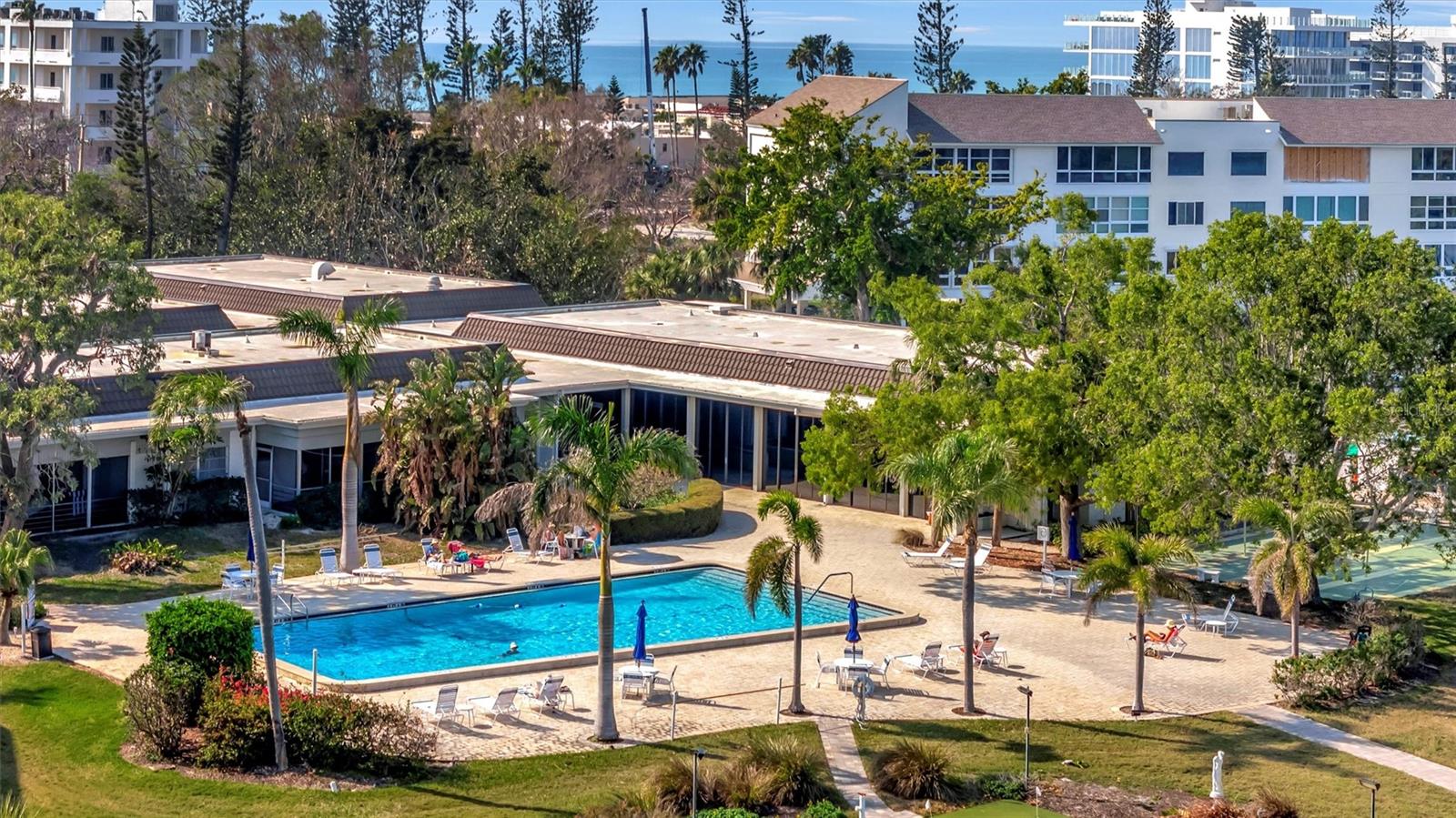 Image 67 of 93 For 4310 Falmouth Drive 102