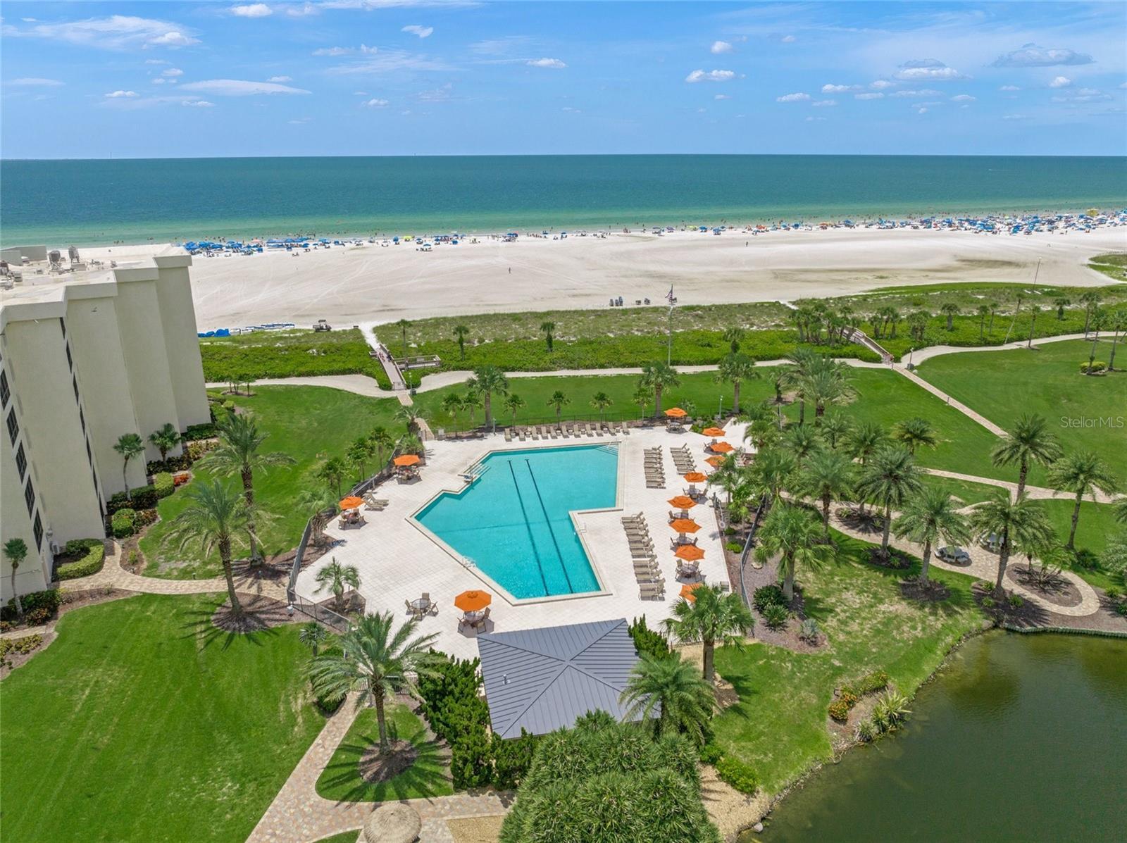 Listing photo id 45 for 5740 Midnight Pass Road 104f