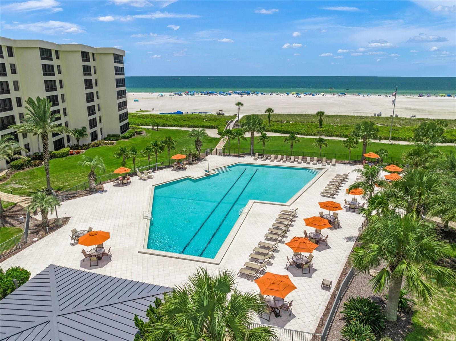 Listing photo id 5 for 5740 Midnight Pass Road 104f