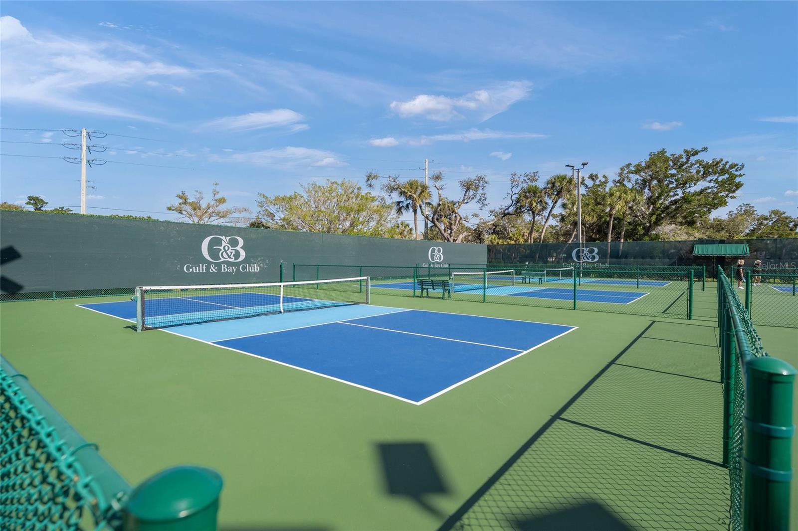 Listing photo id 69 for 5740 Midnight Pass Road 104f