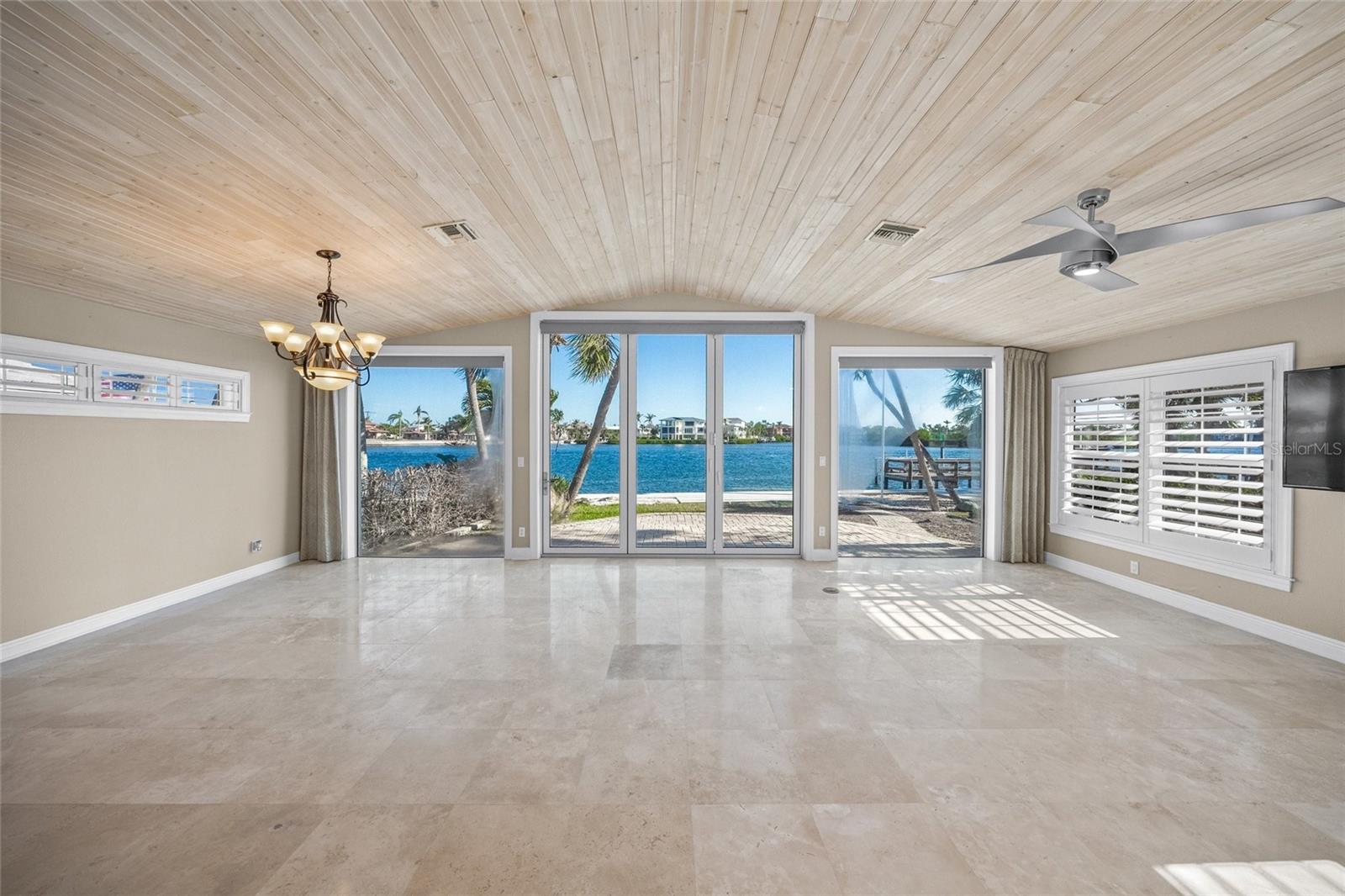 Image 14 of 45 For 1358 Moonmist Drive B4