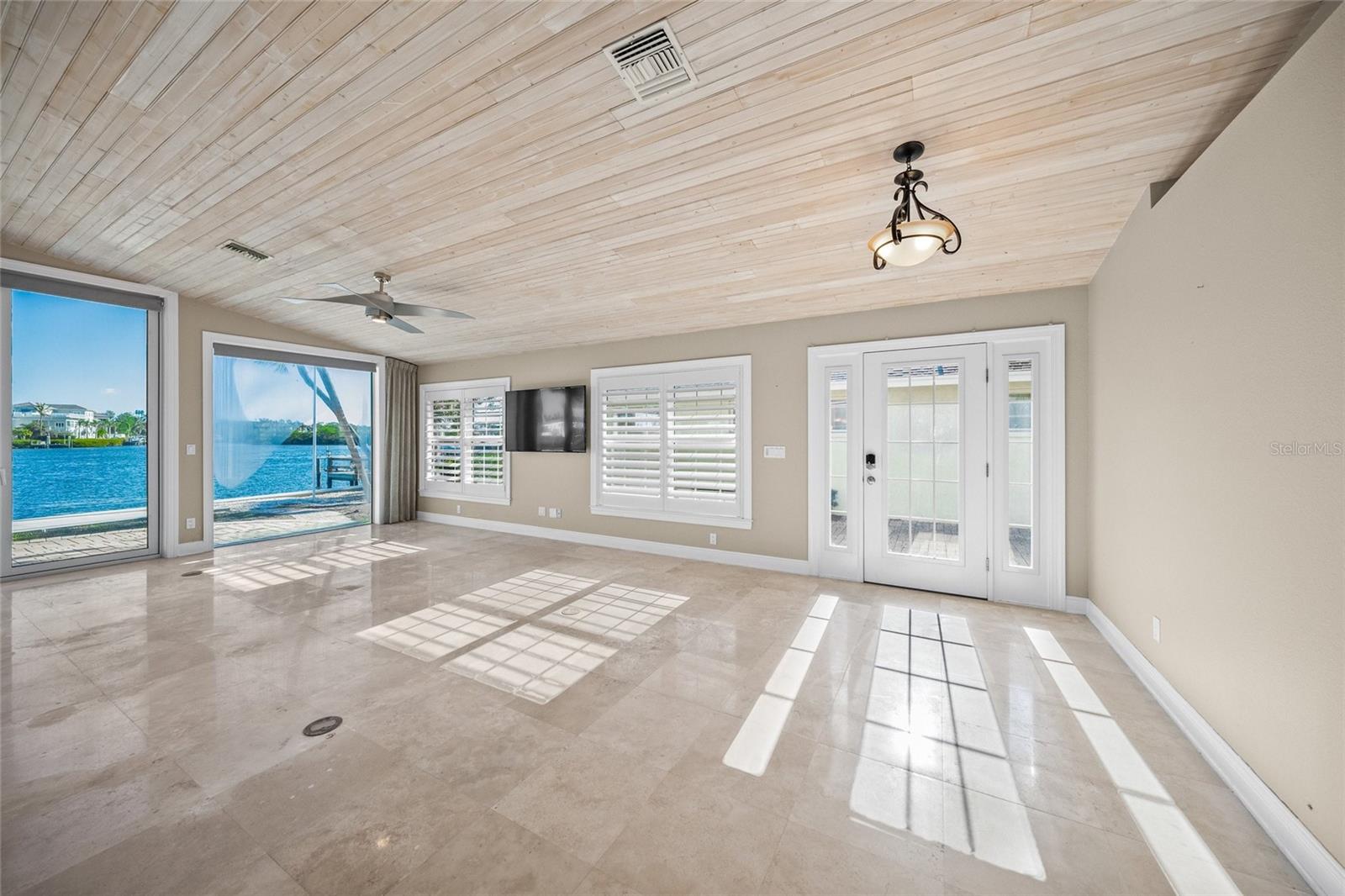 Image 6 of 45 For 1358 Moonmist Drive B4