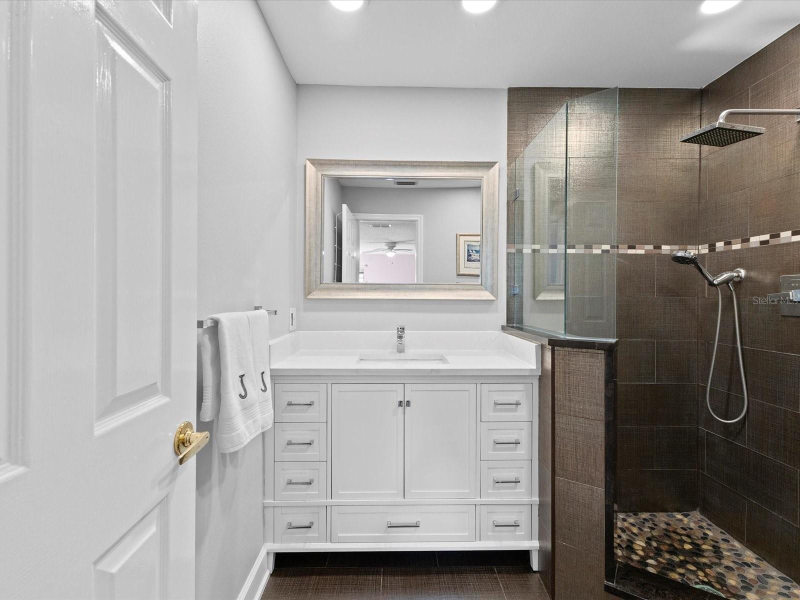 Image 20 of 62 For 708 Quail Keep Drive 1605