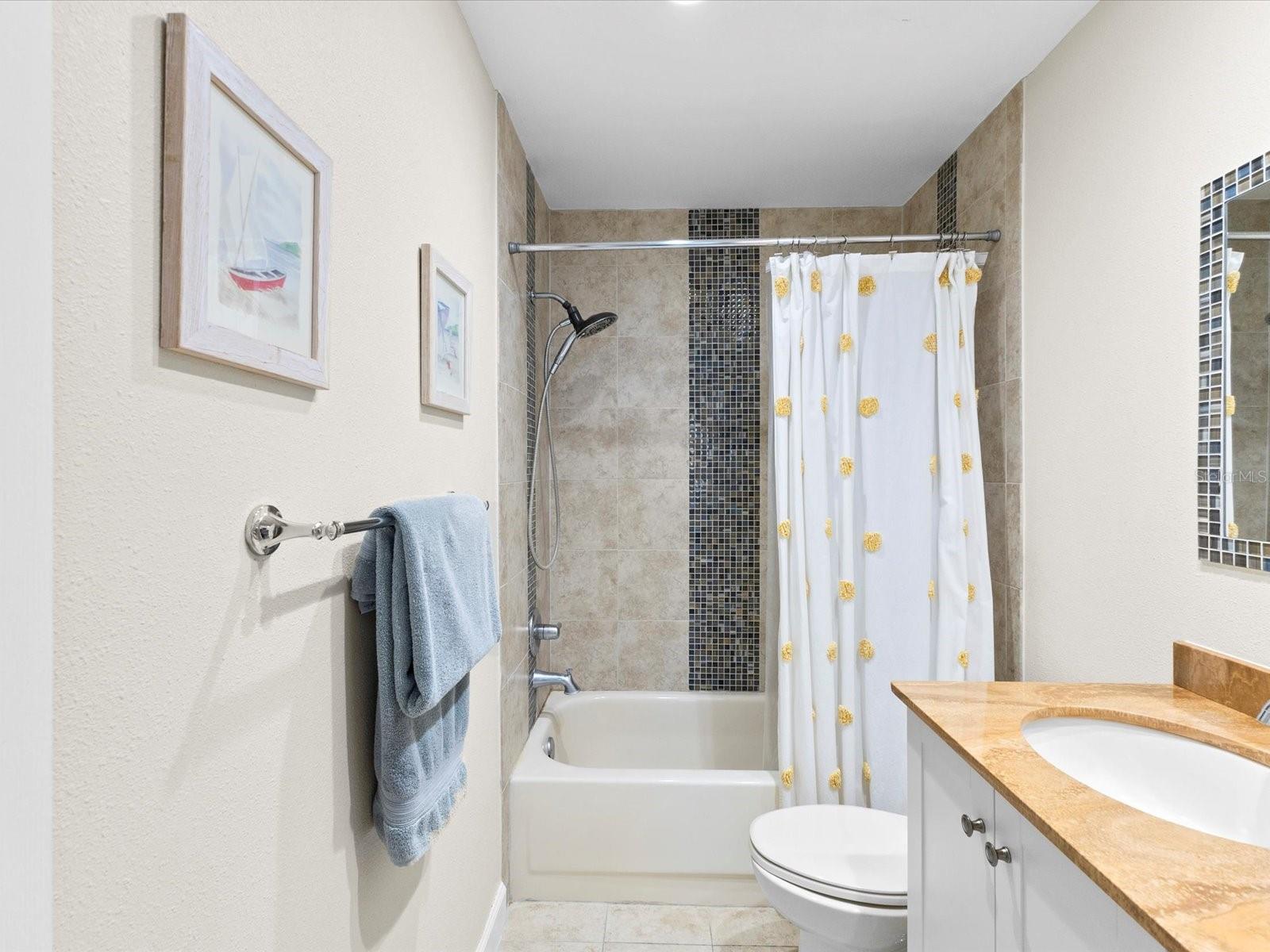 Image 25 of 62 For 708 Quail Keep Drive 1605