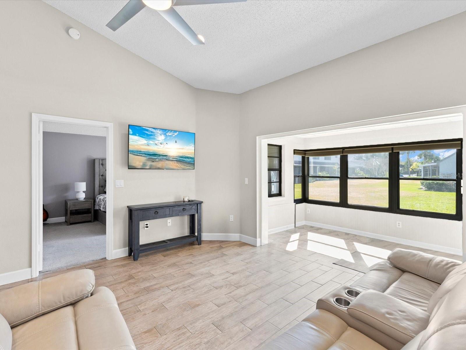 Image 7 of 62 For 708 Quail Keep Drive 1605